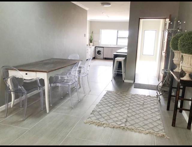 2 BEDROOM APARTMENT RENTED IN HUMEWOOD